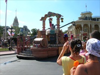 DISNEY PARADE 1 2